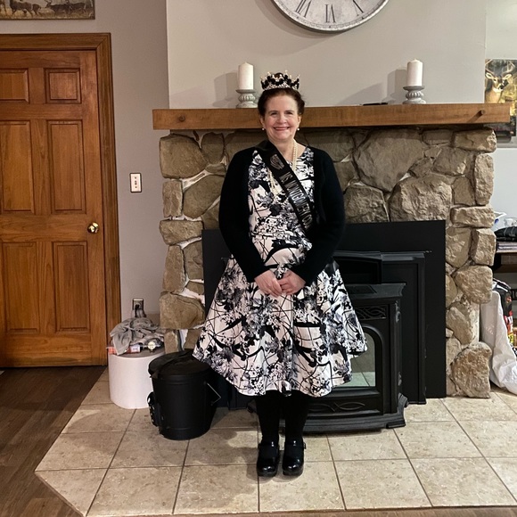 Meet your Posher, Lisa - Picture 2 of 4